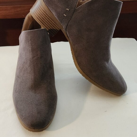 Kenneth Cole Reaction booties sz 7.5 M Shifa Skip gray EUC - Picture 2 of 8